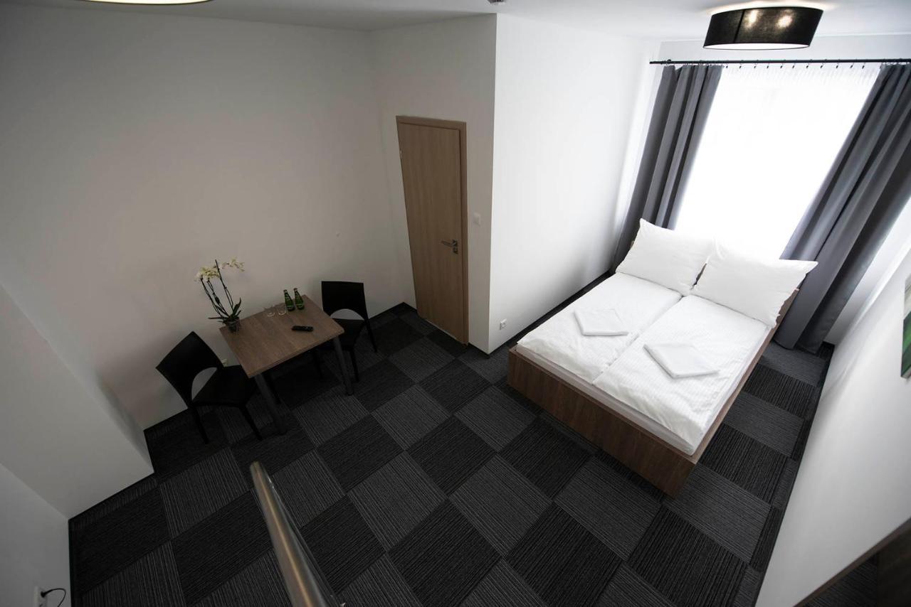 Hostel Sms Free Parking Бидгощ Екстер'єр фото